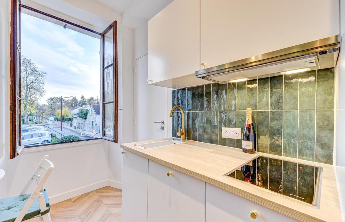 Apartment Zanzibar - 15 Min Walk To Fontainebleau Chateau *
