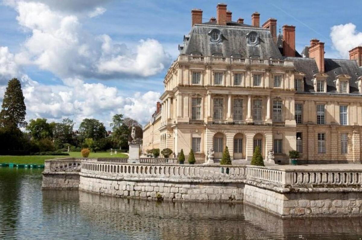 Zanzibar - 15 Min Walk To Fontainebleau Chateau *